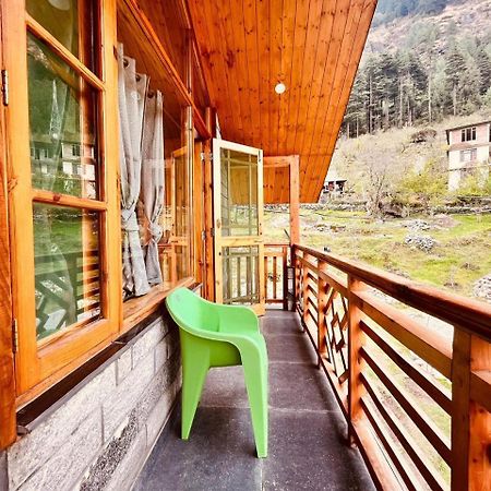 Hotel The Rohtang Chalet Manāli Esterno foto