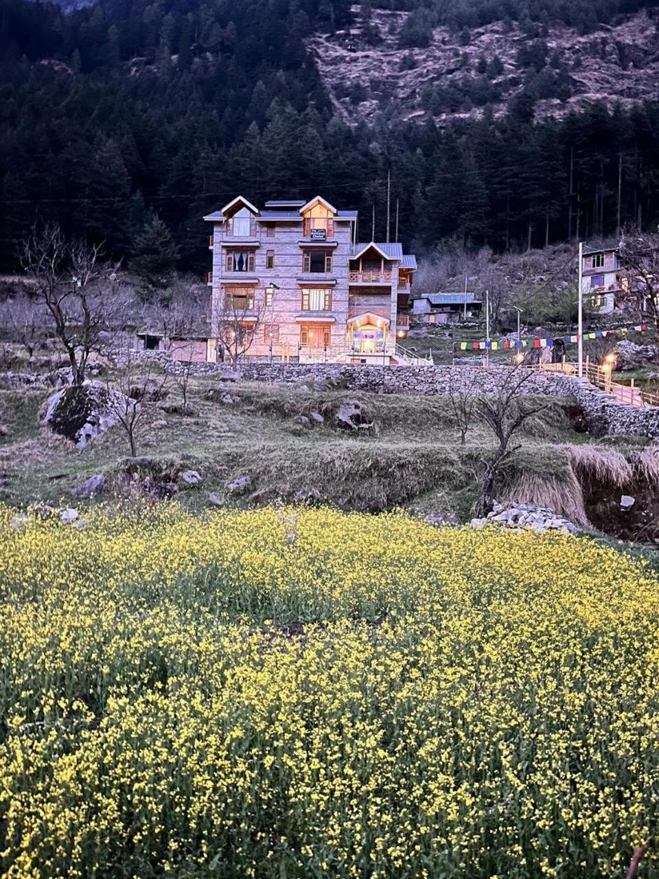 Hotel The Rohtang Chalet Manāli Esterno foto