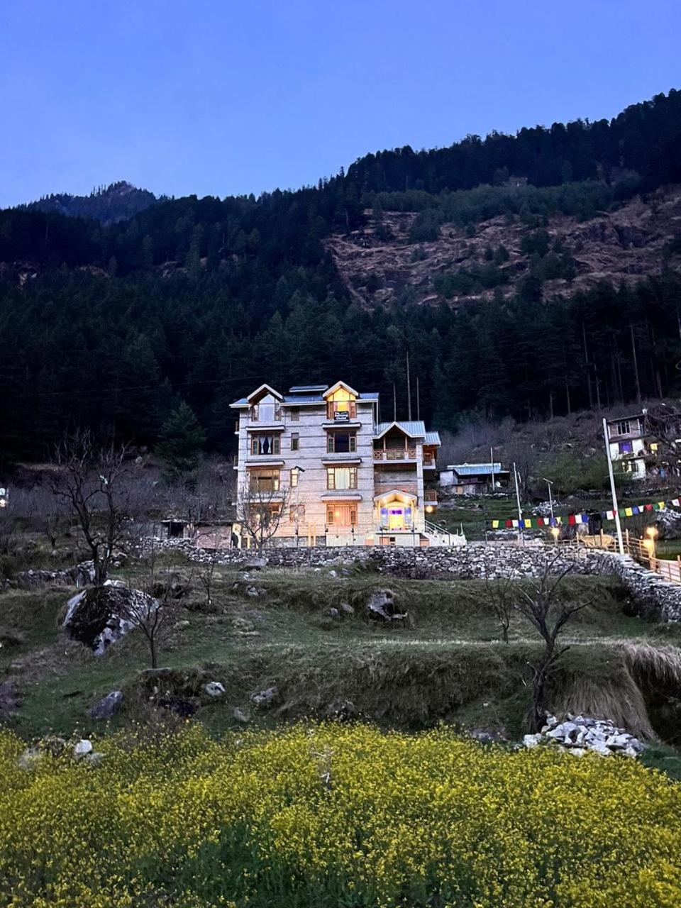 Hotel The Rohtang Chalet Manāli Esterno foto